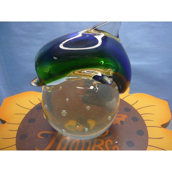 Art Glass Dolphin Blue to Green to Clear Controlled Bubbles Paperweight - Picture 2 of 9